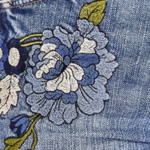 Zara Mid Rise Mini Flare Jeans US 4 - Picture 7 of 13